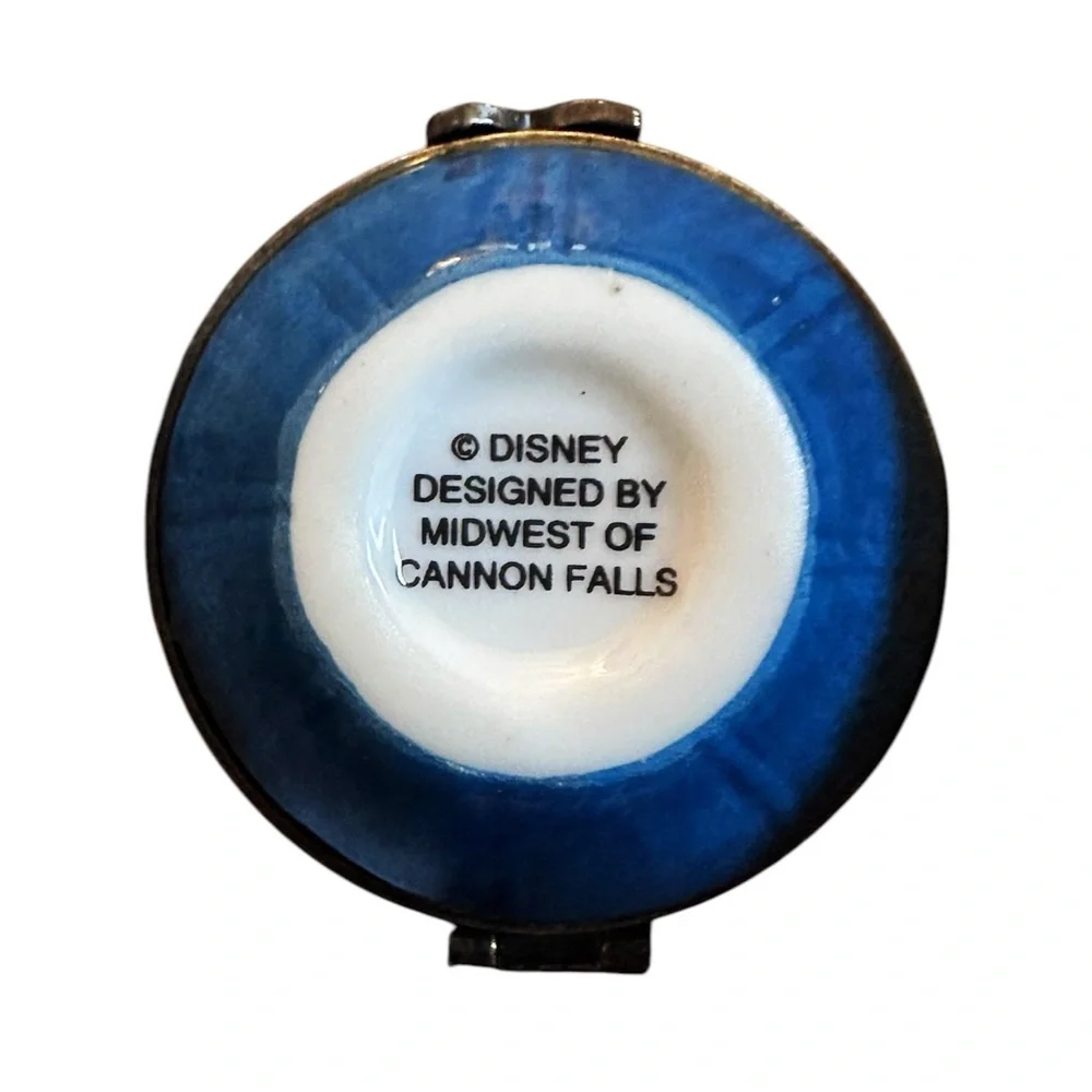 Winnie the Pooh and Piglet Trinket Box “Umbrella Ride”